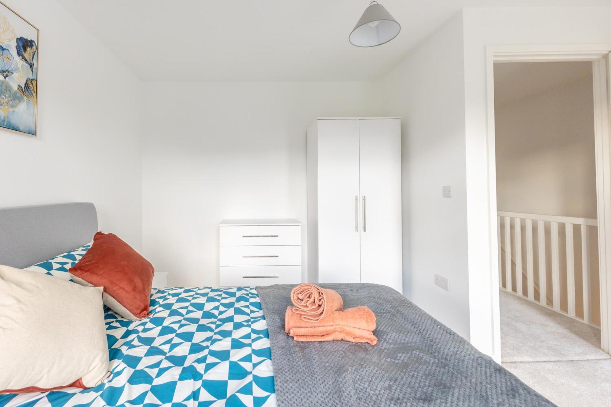 Stunning Modern 3 Bedroom Townhouse - Perfect Getaway 맨체스터 외부 사진