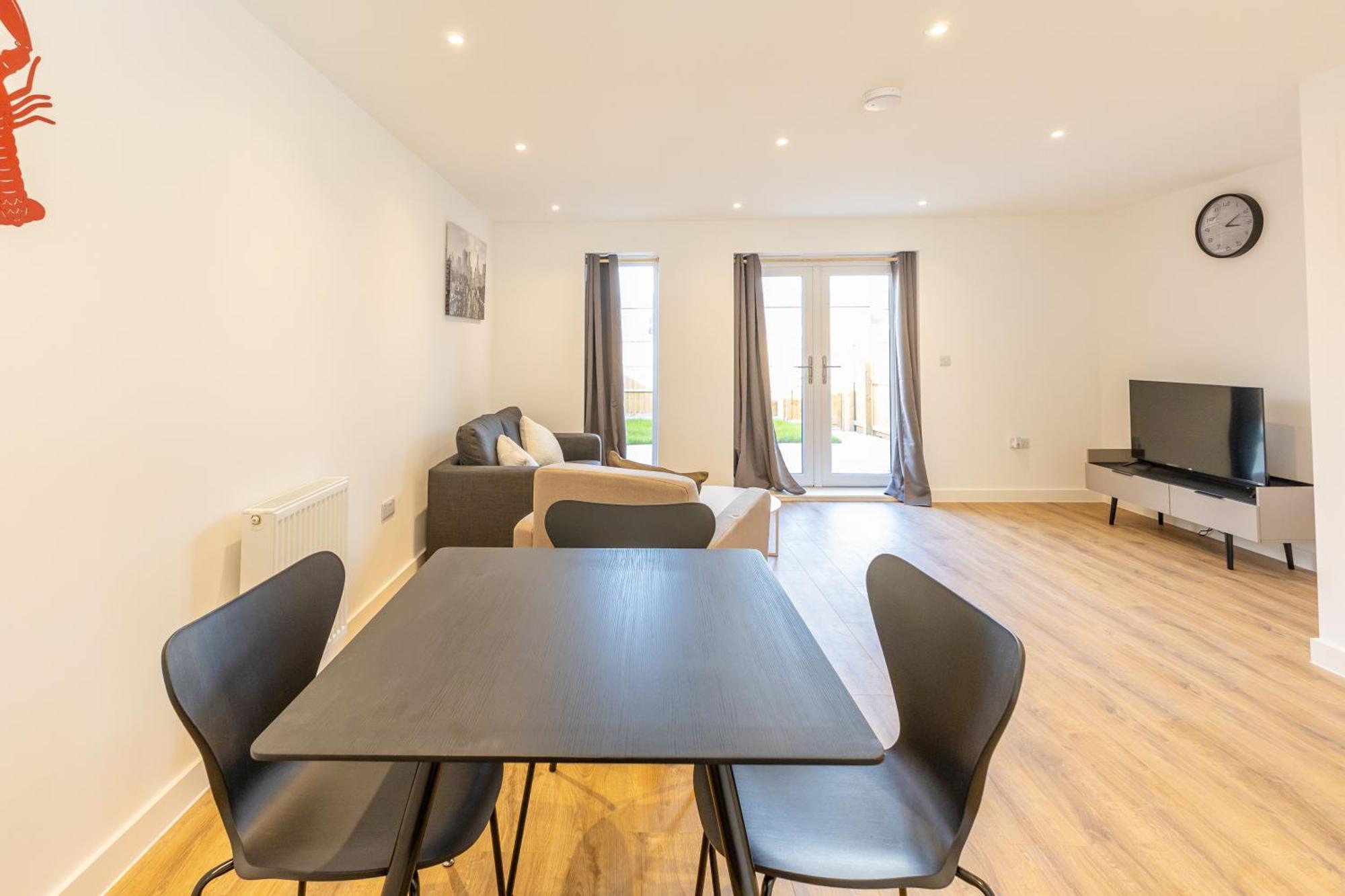 Stunning Modern 3 Bedroom Townhouse - Perfect Getaway 맨체스터 외부 사진